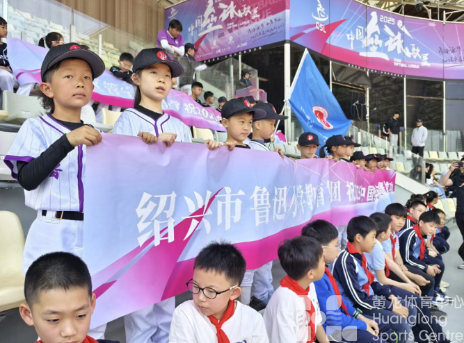 持续一个月,这场联赛为他们打开望向洛杉矶的窗(图3) 持续一个月,这场联赛为他们打开望向洛杉矶的窗(图3)