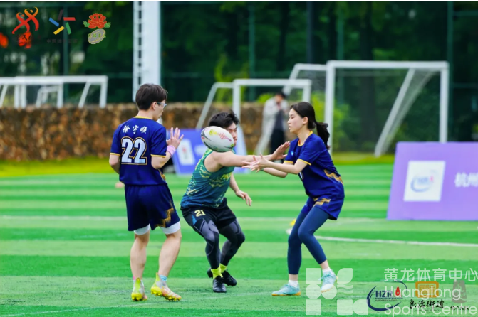 橄榄球也有温和一面，“1月萌新”也敢上全国赛场(图2)