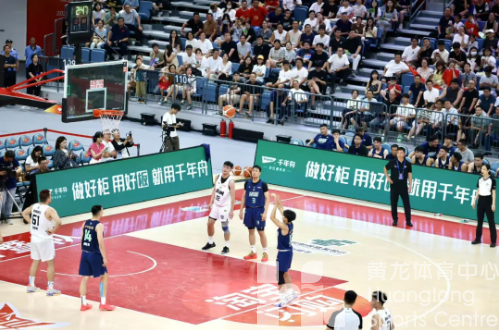 “浙BA”城市争霸赛揭幕,杭州队主场开门红!姚明、吴前现场助力(图3) “浙BA”城市争霸赛揭幕,杭州队主场开门红!姚明、吴前现场助力(图3)