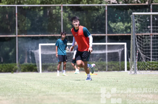 全运会 | 积极备战,浙江U20男足小将勇闯夏训关(图4) 全运会 | 积极备战,浙江U20男足小将勇闯夏训关(图4)