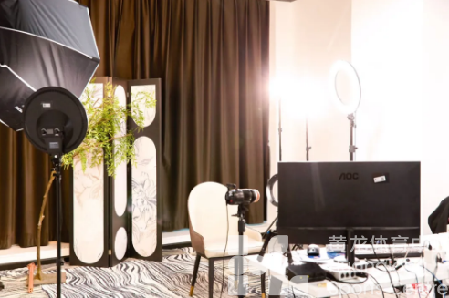 省委书记又一次走进“浙BA”体育馆(图1)