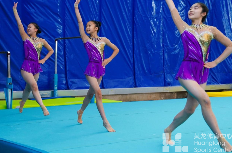 潮新闻——大众赛场，活力无限，2025黄龙公开赛上演青春风暴(图1)