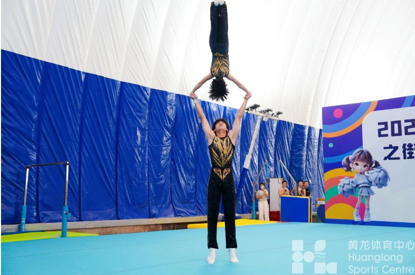 潮新闻——大众赛场，活力无限，2025黄龙公开赛上演青春风暴(图2)