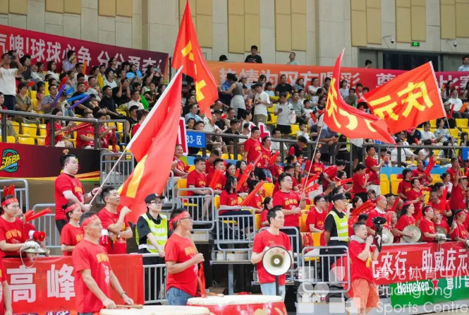 “浙BA”的温情瞬间，看完心里暖暖的(图2)