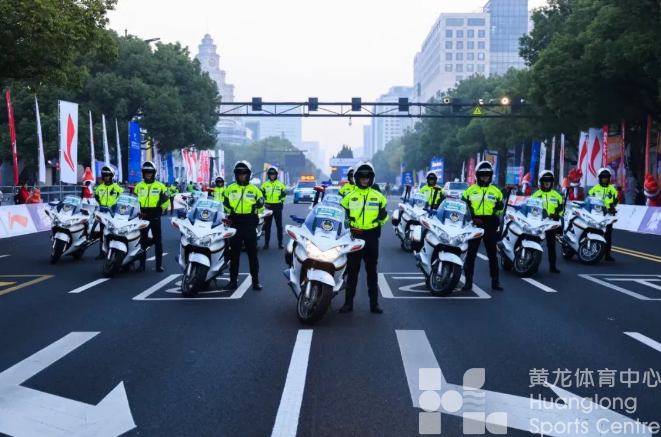 以“文明赛事”践行“浙江有礼”,2025杭州马拉松文明办赛经验获中央文明办推介(图3) 以“文明赛事”践行“浙江有礼”,2025杭州马拉松文明办赛经验获中央文明办推介(图3)