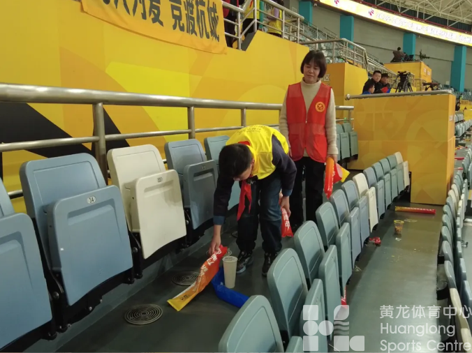 文明西湖——萌力满分！CBA广厦主场这群小天使，把“青少年友好”搬进赛场(图1)