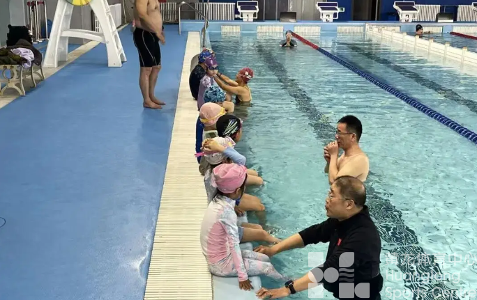 搜狐网——今年最早！黄龙防溺水公益课上线，夏天未到，技能先Get！(图2)