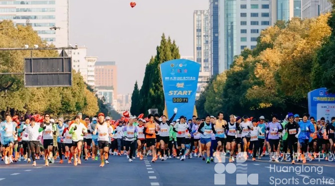两会 | 全国政协常委成岳冲： 唤醒“沉睡”的体育资源，点燃消费增长新引擎(图2)