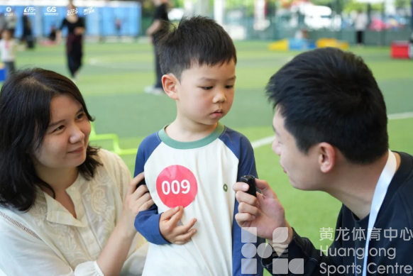 燃动童年赛场！近200名萌娃齐聚，“黄龙杯”少儿体适能挑战赛圆满收官(图3)